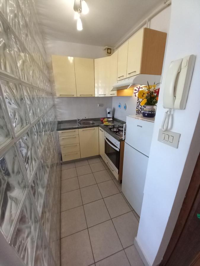 Iva Apartman Пула Экстерьер фото